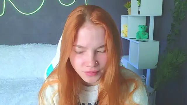 Snapshot of erikabrian chatting on September 10, 1:49 am erikabrian online show from September 10, 1:49 am