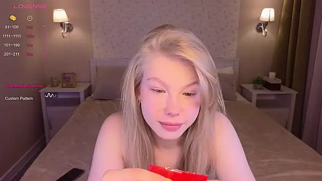 Snapshot of Sarra_Cooper chatting on January 31, 1:33 am Sarra Cooper online show from January 31, 1:33 am