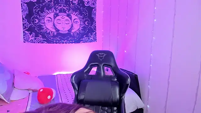 Fernanda   online show from February 5, 8:32 am