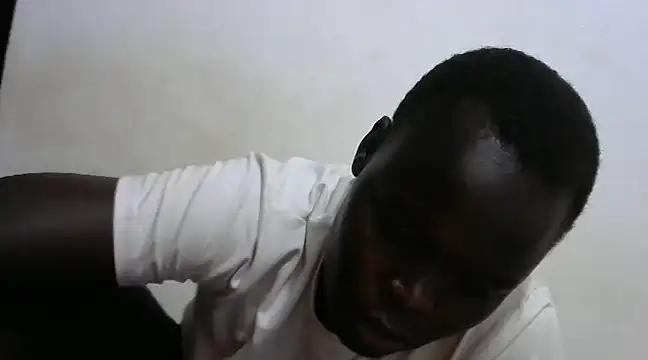 Snapshot of African_sexxy_ chatting on February 23, 6:12 pm African sexxy online show from February 23, 6:12 pm