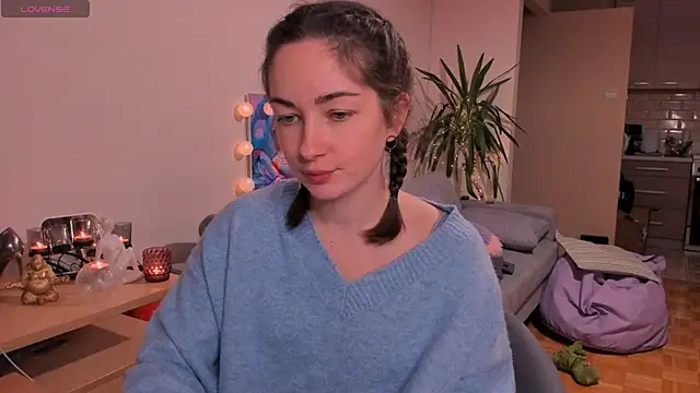 cClandesTina online show from December 12, 8:32 pm