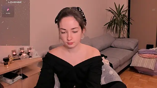 cClandesTina online show from December 21, 3:42 pm