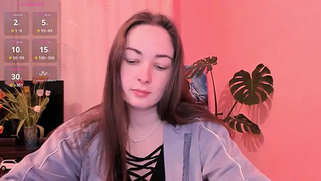 cClandesTina online show from March 10, 5:29 pm