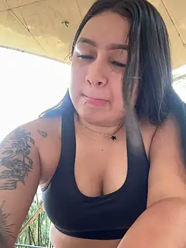 Pretty Isadora online show from October 29, 7:04 pm