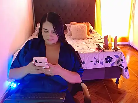 Kerly Lopez online show from July 3, 7:31 pm