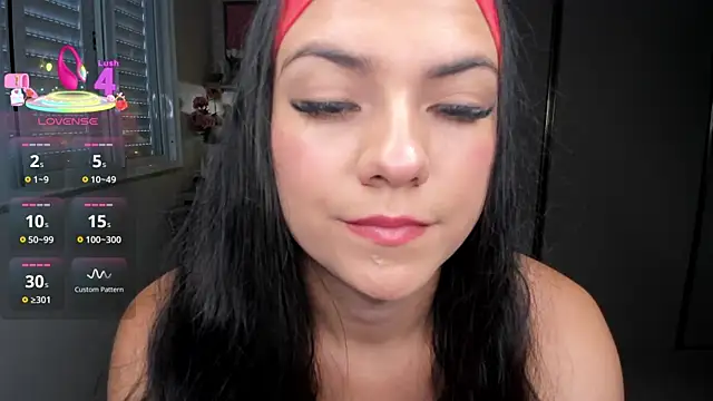 Snapshot of ivyy_scott chatting on December 15, 12:09 pm ivyy scott online show from December 15, 12:09 pm