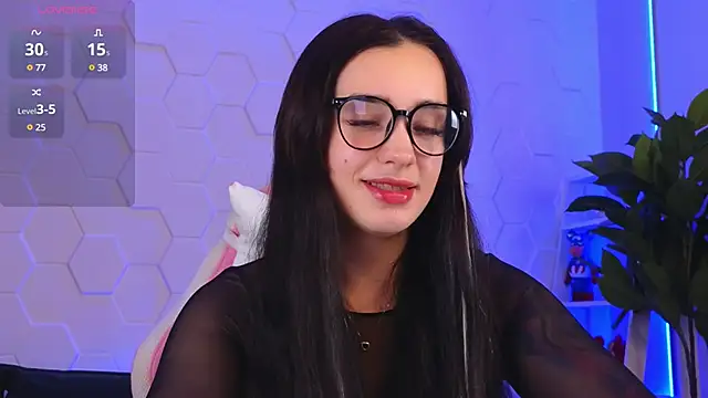 Snapshot of EvaCanton chatting on December 4, 11:30 am EvaCanton online show from December 4, 11:30 am