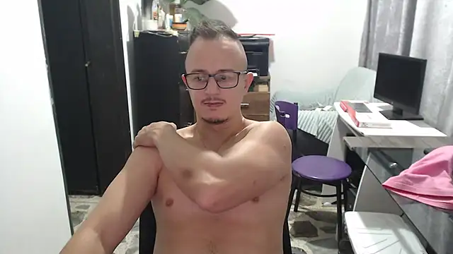 jacob strokes01 online show from July 18, 3:22 am