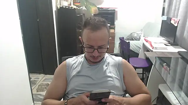 jacob strokes01 online show from July 28, 1:34 am