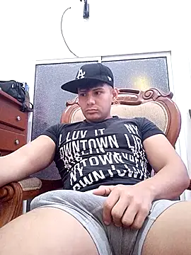 Snapshot of AlexisSpears_ chatting on December 6, 12:16 pm AlexisSpears online show from December 6, 12:16 pm