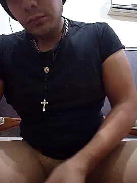 Snapshot of AlexisSpears_ chatting on December 23, 9:18 pm AlexisSpears online show from December 23, 9:18 pm