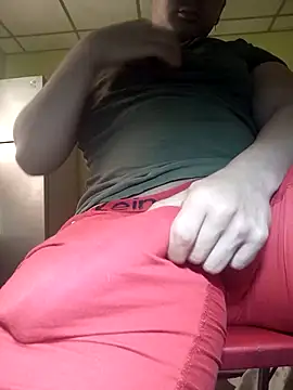 AlexisSpears  online show from May 2, 8:03 pm