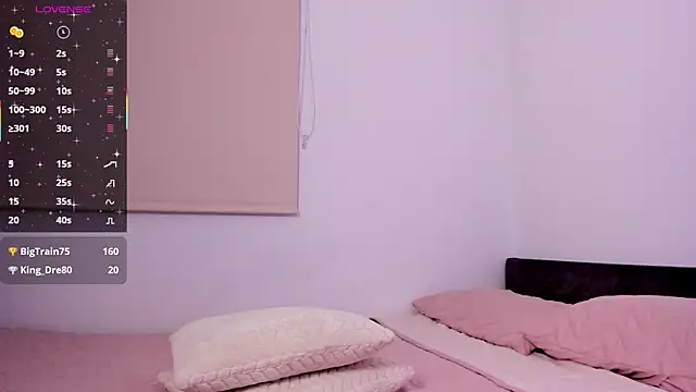 Lucyortiz  online show from July 23, 1:58 am