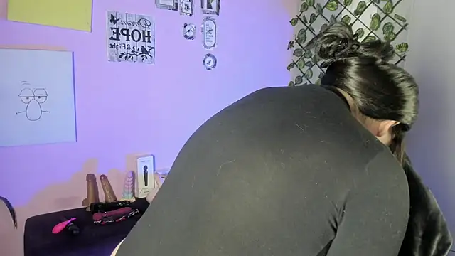 Snapshot of Amy_hoy69 chatting on November 26, 2:45 am Amy hoy69 online show from November 26, 2:45 am