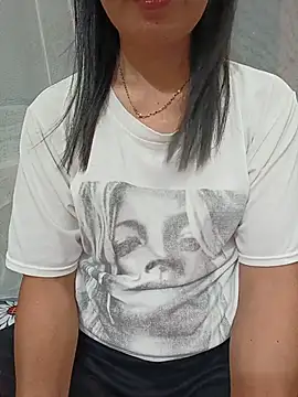 Asian girl13 online show from June 25, 11:20 pm