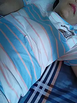 Asian girl13 online show from June 28, 3:12 am