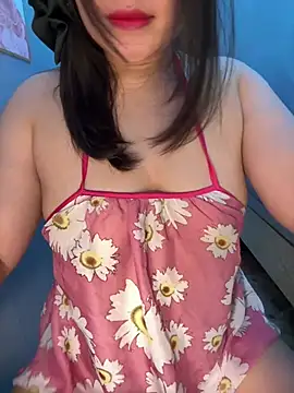 Snapshot of --Lyly-- chatting on May 17, 9:49 am --Lyly-- online show from May 17, 9:49 am