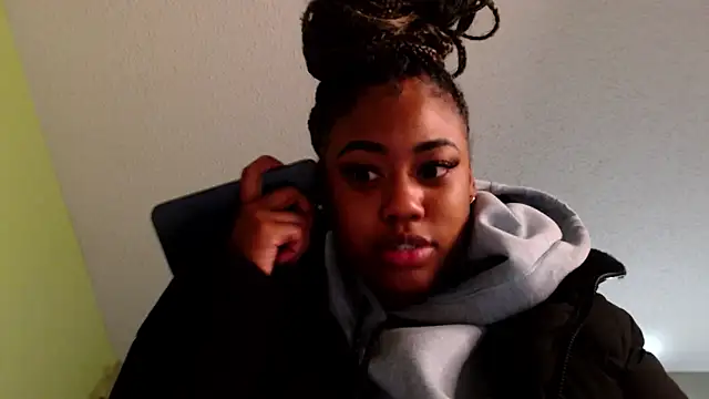 BriannaBrave online show from December 9, 1:40 am