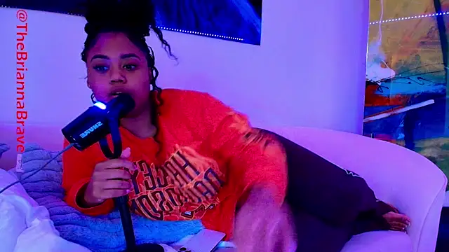 BriannaBrave online show from June 24, 9:58 pm