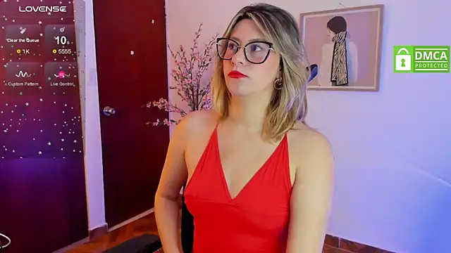 Chanelll Taylorr  online show from March 7, 3:18 pm