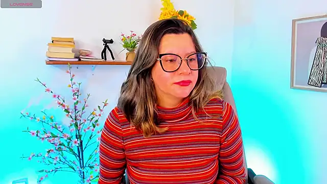 Chanelll Taylorr  online show from April 22, 1:12 pm