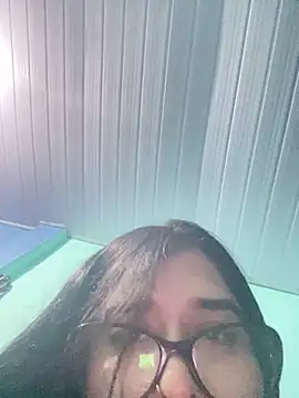 Snapshot of ZTahya chatting on December 18, 9:36 am ZTahya online show from December 18, 9:36 am