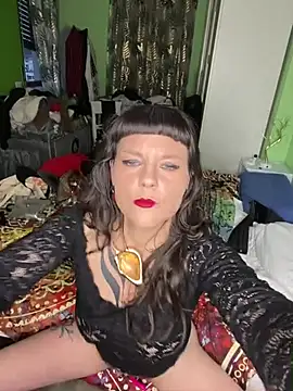 Snapshot of OniricFemme chatting on May 7, 6:46 pm OniricFemme online show from May 7, 6:46 pm