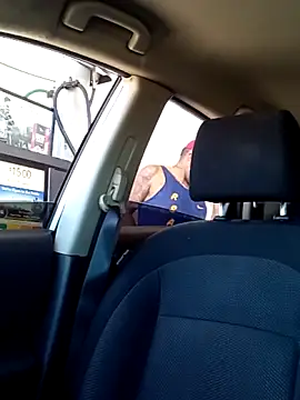 Snapshot of 3prettyboy3 chatting on October 24, 8:27 pm 3prettyboy3 online show from October 24, 8:27 pm