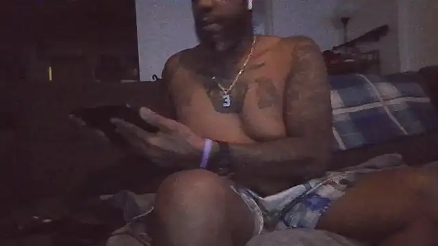 Snapshot of 3prettyboy3 chatting on November 27, 6:48 am 3prettyboy3 online show from November 27, 6:48 am