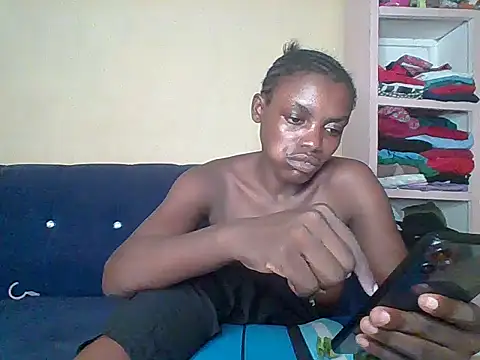 awino001 online show from May 14, 4:58 pm