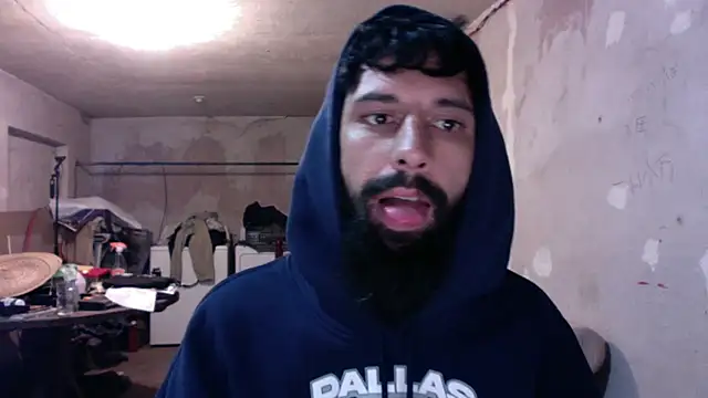 Snapshot of LoretoMx chatting on December 19, 2:40 am LoretoMx online show from December 19, 2:40 am