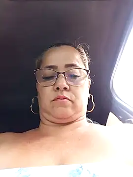 Snapshot of natally_ross21 chatting on December 15, 11:12 am natally ross21 online show from December 15, 11:12 am