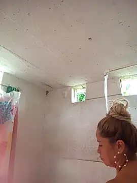 Snapshot of natally_ross21 chatting on September 23, 8:56 pm natally ross21 online show from September 23, 8:56 pm