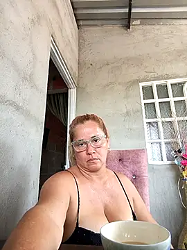 Snapshot of natally_ross21 chatting on September 26, 1:59 pm natally ross21 online show from September 26, 1:59 pm