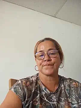 Snapshot of natally_ross21 chatting on October 31, 4:08 pm natally ross21 online show from October 31, 4:08 pm