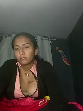 Snapshot of luna_asss chatting on June 12, 3:27 am luna asss online show from June 12, 3:27 am