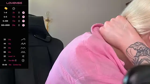 Sexy Sweets online show from September 11, 11:32 am