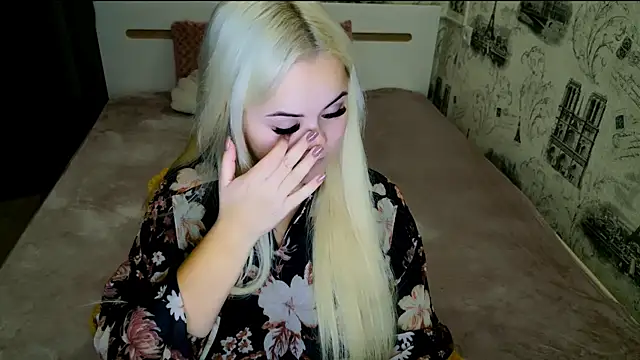 Snapshot of lovely-eyes chatting on September 18, 7:27 pm lovely-eyes online show from September 18, 7:27 pm