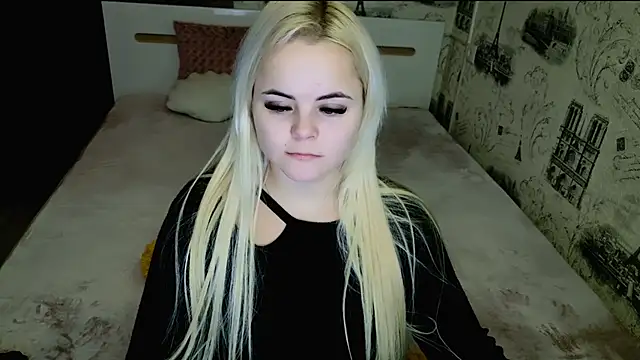 lovely-eyes online show from January 17, 6:33 pm