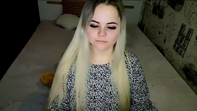 lovely-eyes online show from April 28, 7:41 pm