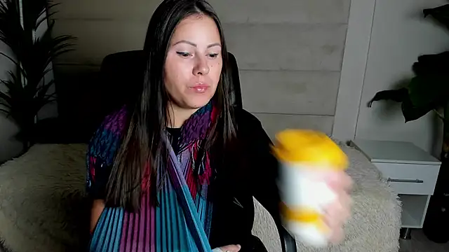 Snapshot of Dana__dom chatting on October 9, 12:52 am Dana dom online show from October 9, 12:52 am