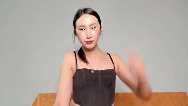 Snapshot of asian_kiya chatting on November 13, 10:19 pm asian kiya online show from November 13, 10:19 pm