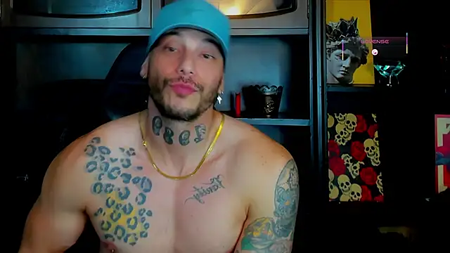 Snapshot of RickG_Oficial chatting on December 4, 10:18 pm RickG Oficial online show from December 4, 10:18 pm