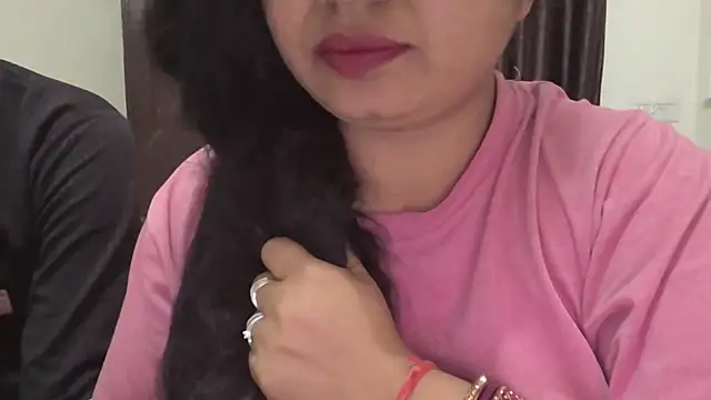 Snapshot of Gulaboo_bhabi chatting on February 18, 6:58 pm Gulaboo bhabi online show from February 18, 6:58 pm