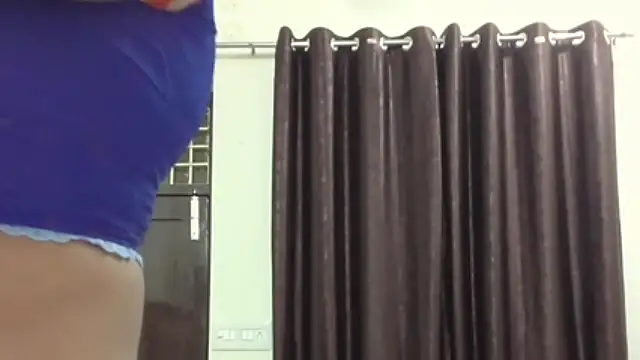 Snapshot of Gulaboo_bhabi chatting on March 3, 11:35 pm Gulaboo bhabi online show from March 3, 11:35 pm