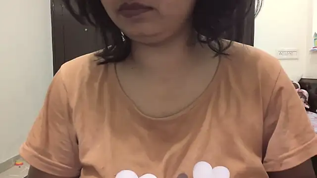 Snapshot of Gulaboo_bhabi chatting on March 23, 12:15 am Gulaboo bhabi online show from March 23, 12:15 am