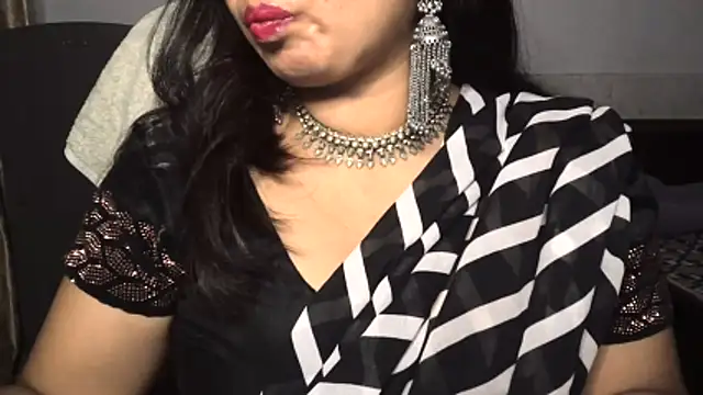 Gulaboo bhabi online show from June 17, 5:36 pm