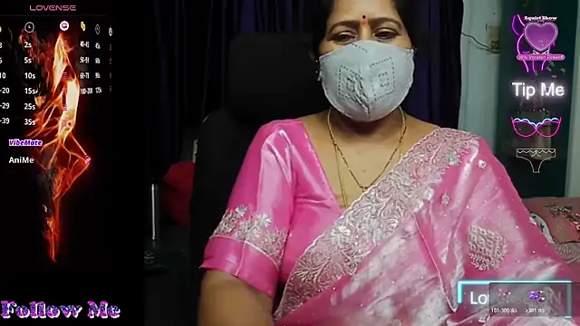 Snapshot of Rani_Darling_99 chatting on May 8, 2:33 pm Rani Darling 99 online show from May 8, 2:33 pm