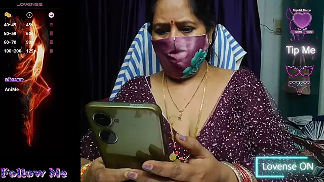 Snapshot of Rani_Darling_99 chatting on May 12, 12:24 pm Rani Darling 99 online show from May 12, 12:24 pm