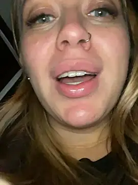 Snapshot of Sweet___Emily chatting on January 18, 8:19 pm Sweet   Emily online show from January 18, 8:19 pm